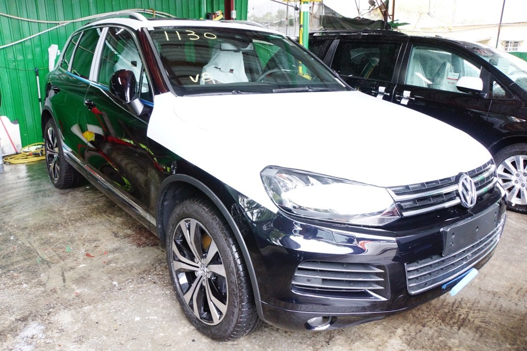 2013`*特別版 V8 4.2 現貨* 全新車帶底盤升降 大眾 途銳 *V8 4.2* (黑色/黑深紅雙色皮)